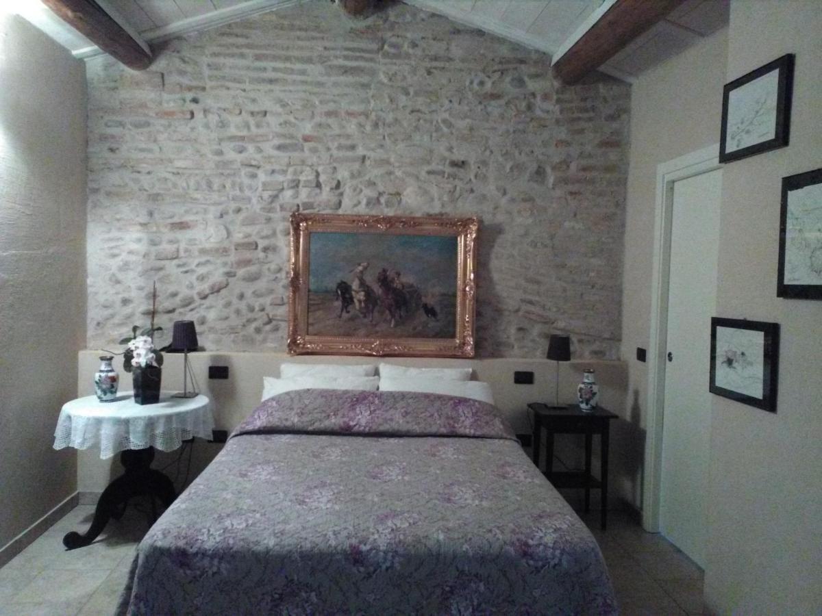 B&B Corte Cornalino Roverbella ภายนอก รูปภาพ